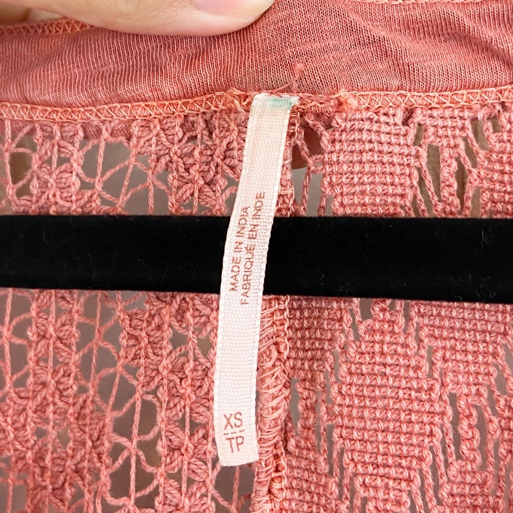 Free People Coral Patches Of Lace Henley Top XS - Picture 8 of 10